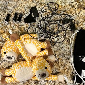 Infant Tech zooby 2-cam video baby monitor split screen car travel monitor